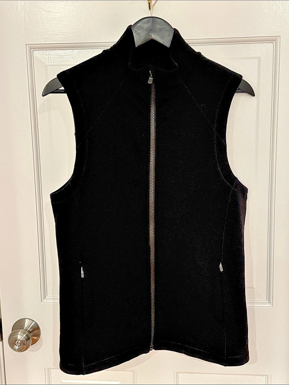 Athleta Black Zip Vest Size Medium Like New